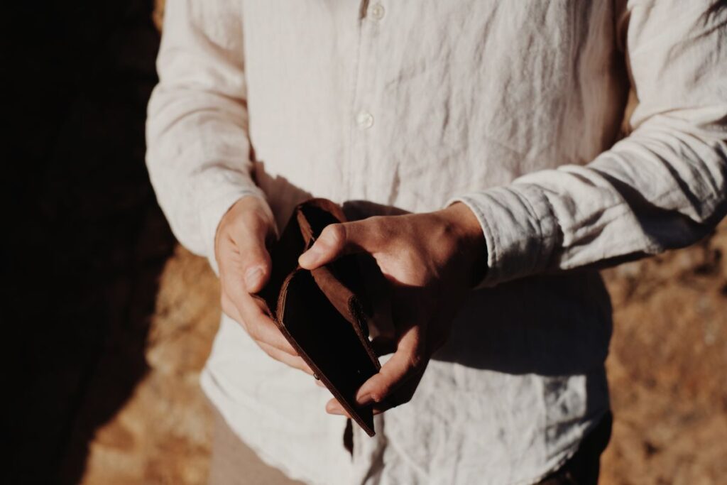 5 Best-Selling Wallets: Slim, Smart, and Stylish