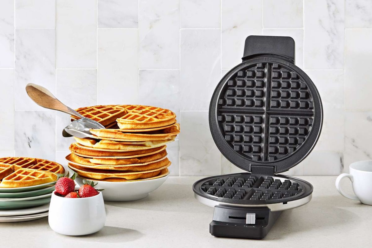 Cuisinart Classic Waffle Maker (WMR-CA)