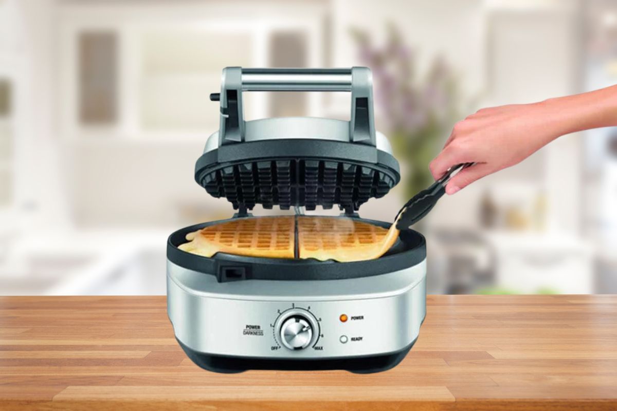 Breville No-Mess Waffle Maker