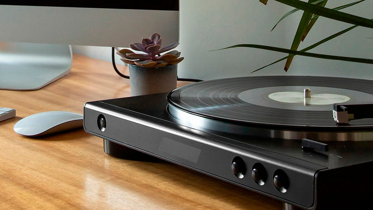Audio-Technica AT-LP60XBT: Why Audiophiles Are Buzzing About This Turntable