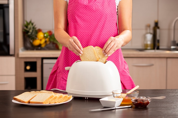 Mastering Breakfast: The Best Toasters for Perfectly Crisped Bread