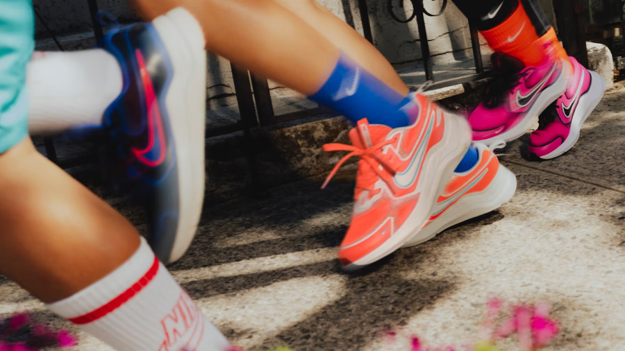 Nike Cosmic Runner Big Kids' Road Running Shoes