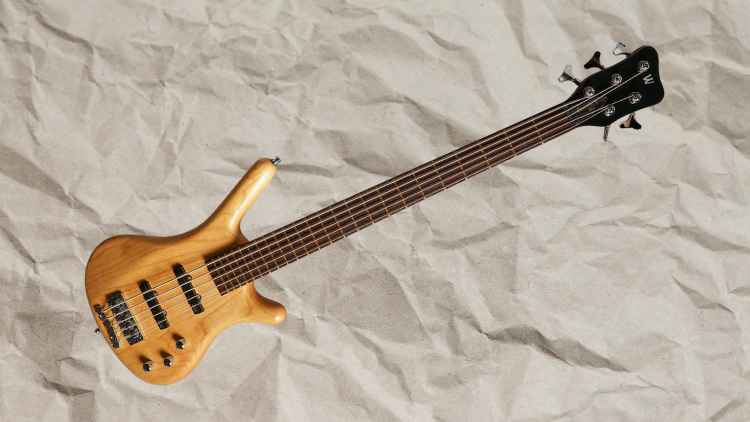 Warwick Corvette Standard 2007 Matte: The German-Crafted 5-String Bass with Premium Upgrades