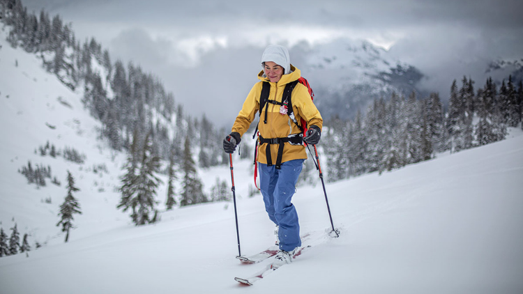 Arc’teryx Snow Essentials 2025: Ultimate Guide to Premium Alpine Outerwear