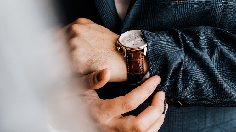 Helzberg’s Finest: Top Watches for Men in 2025 That Define Luxury & Style