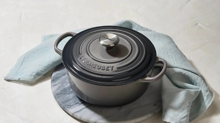 QVC’s Le Creuset 2.75-qt Cast Iron Dutch Oven: A Complete Review & Guide