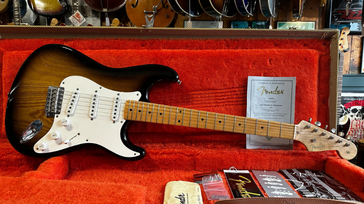 The Ultimate Guide to Fender Stratocaster: Finding Your Perfect Match on Reverb