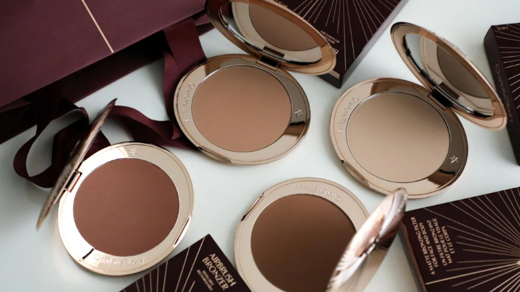 Charlotte Tilbury Refillable Airbrush Matte Bronzer