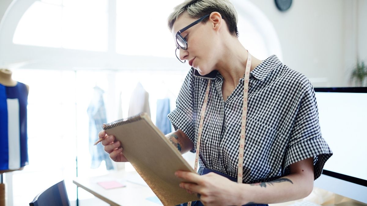 How ‘Off-Price’ Luxury Retail is Reinventing Designer Fashion: A Deep Dive into THE OUTNET’s Model