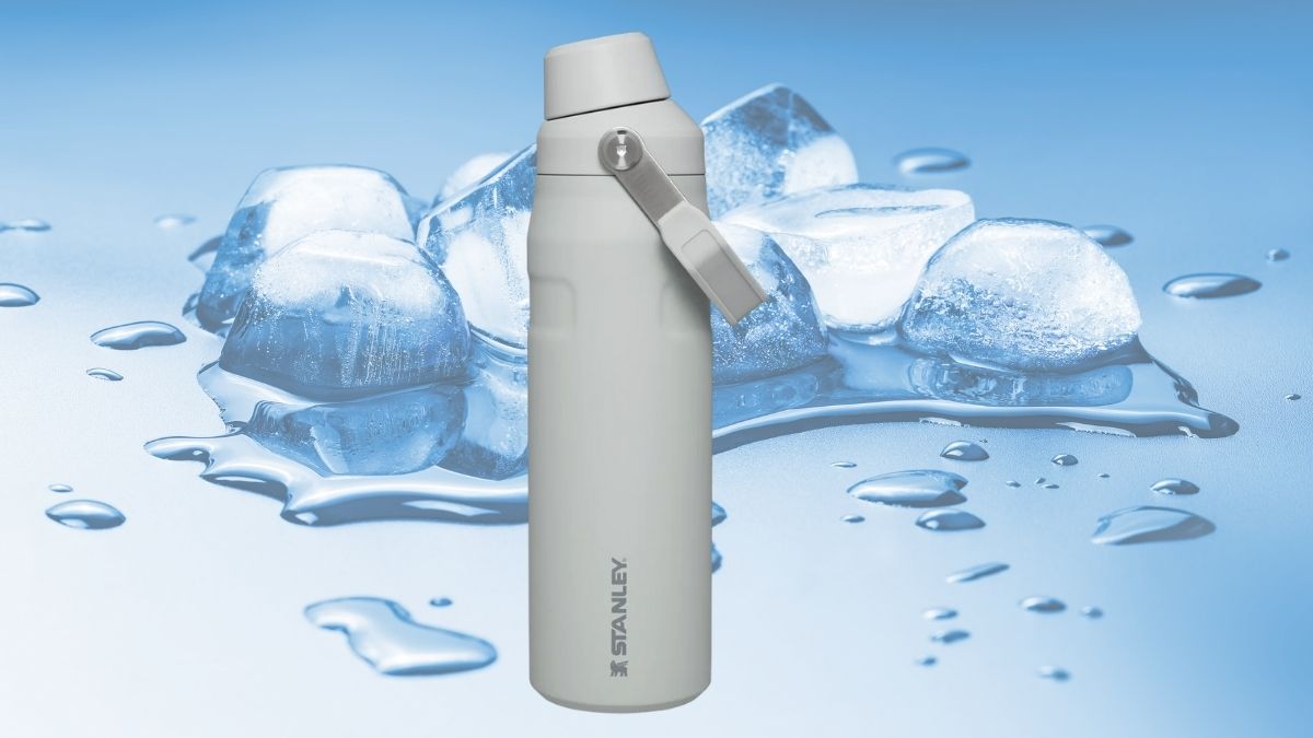 Stanley IceFlow Bottle with Fast Flow Lid 24 oz: A Lightweight Revolution in Everyday Hydration