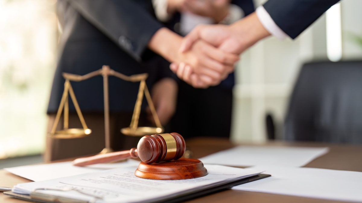 Complete Guide to LegalZoom Legal Services: How It Works, What You Get, and the Best Alternatives