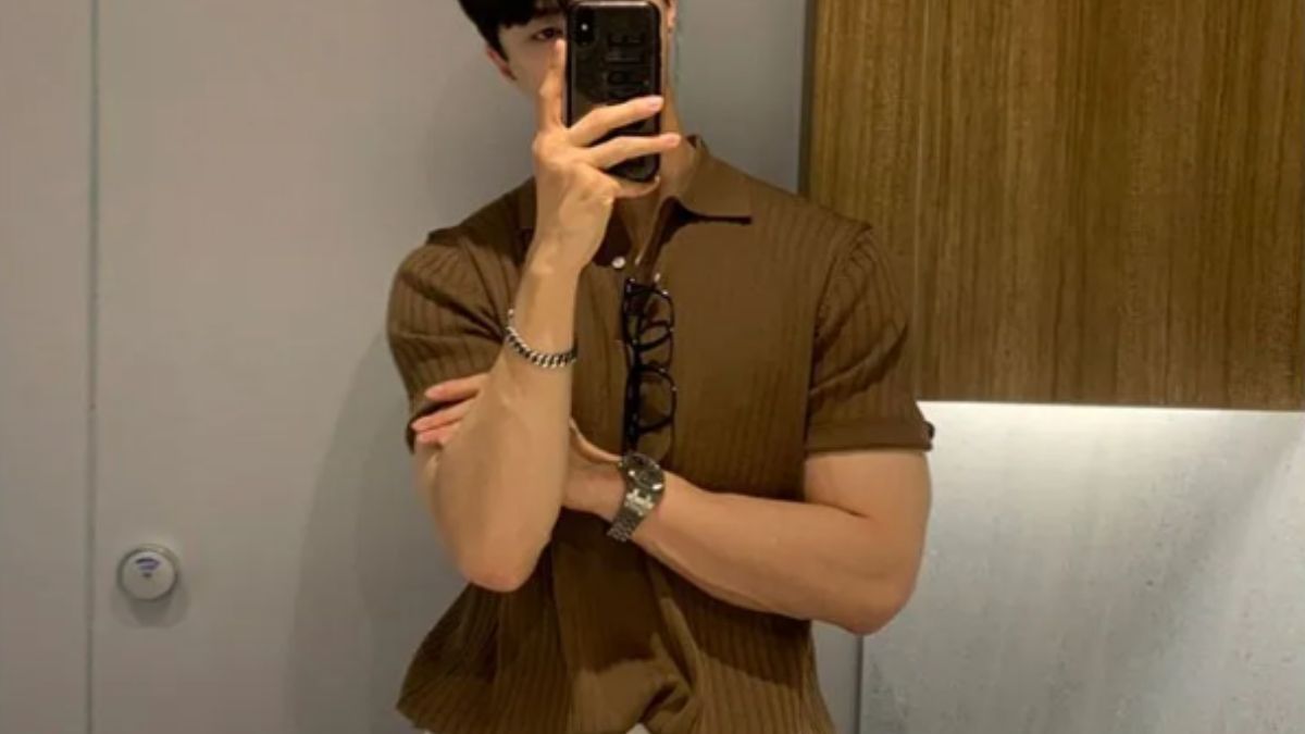 How the Nightbell Ribbed Polo Upgrades Your Everyday Korean Streetwear