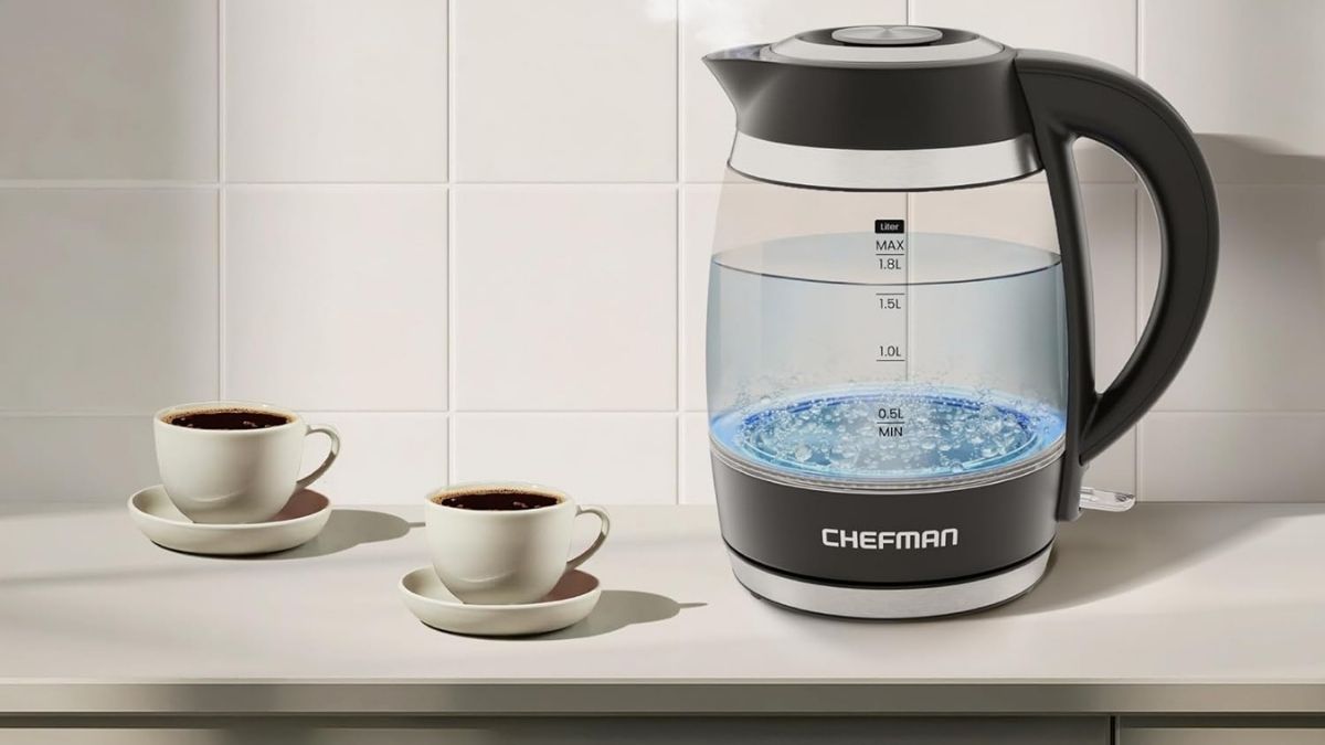 Chefman Electric Kettle 1.8L 1500W: A Fast-Boiling Glass Kettle Built for Everyday Convenience